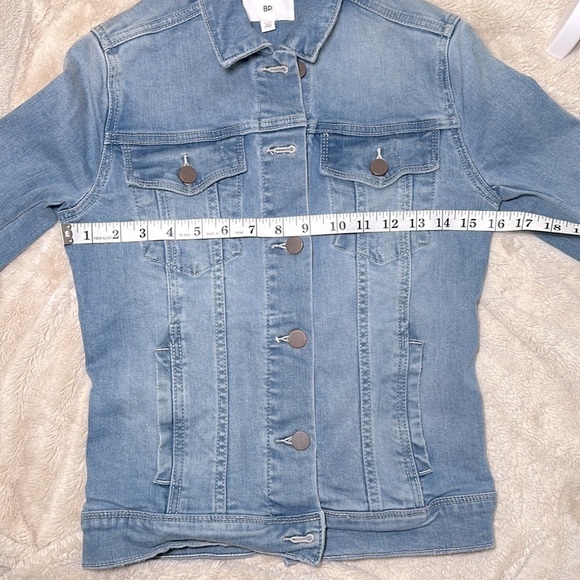 Bp Nordstrom Women’s Classic Light Blue Distressed Denim Jean Jacket -Sz XXSmall - Picture 4 of 8